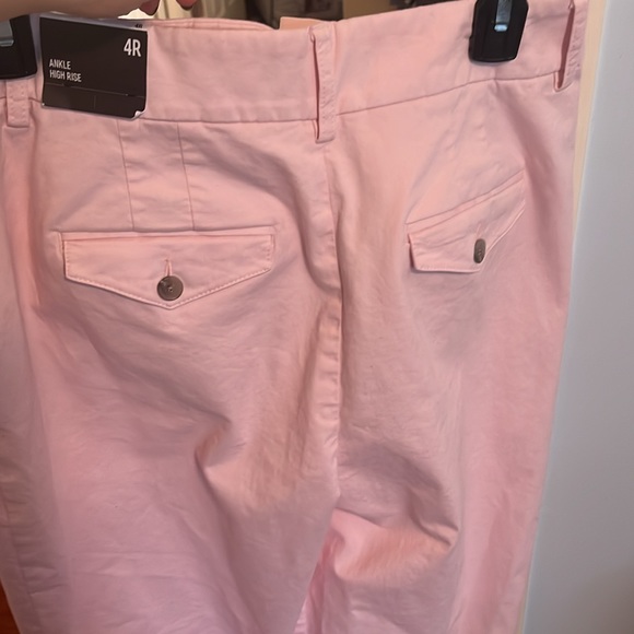 BNWT 🌶️🌵 express pants. Size  4 R blush color super feminine and professional - Picture 9 of 12